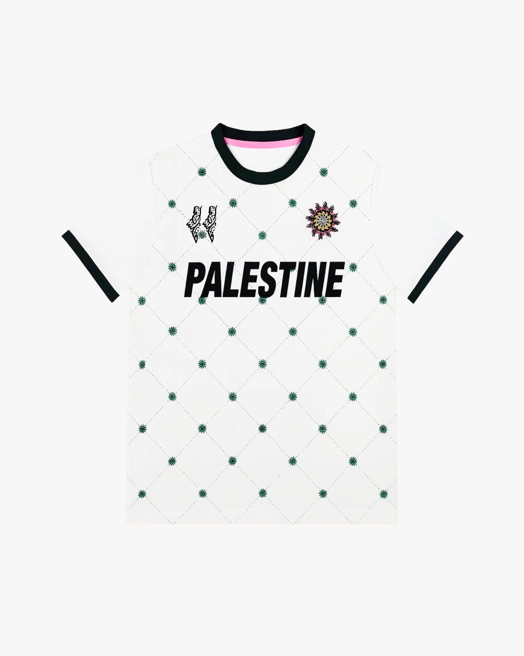 Vue de face du maillot Palestine Vert et Blanc avec les détails "Palestine" écrit au milieu